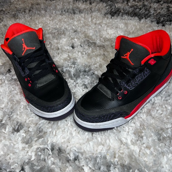 Air Jordans 3 Black/Red Crimsons - Picture 2 of 7